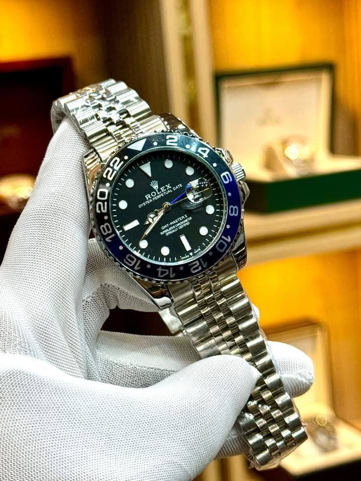 Rolex GMT Black and grey shade alternate